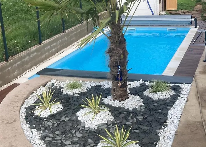 Au Calme Surequipee 3 Ch 9p Maxi